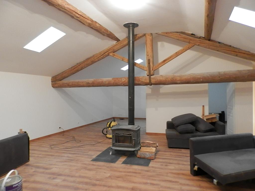 Aménagement d'une pièce sous les toits