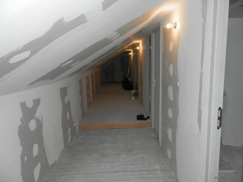 Placo sous les toits