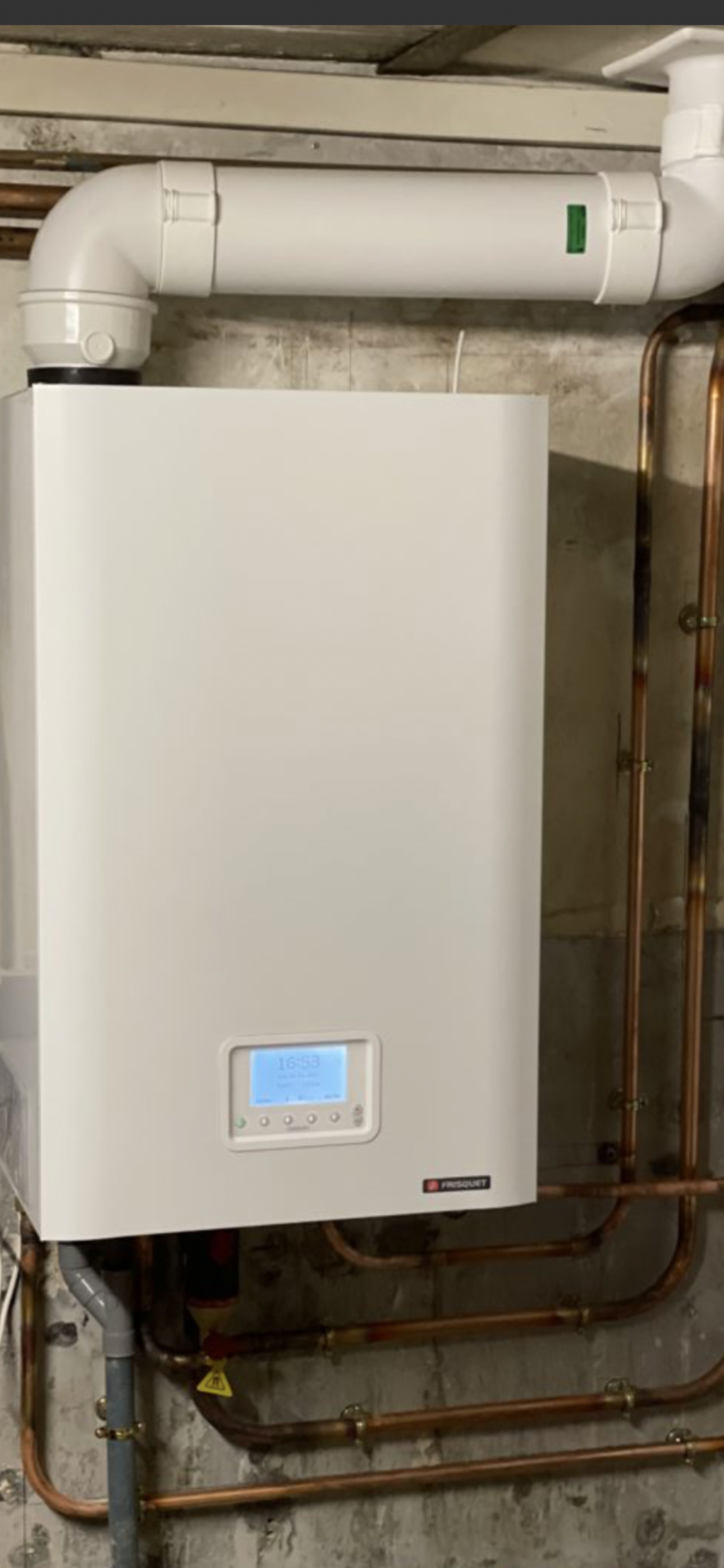 Une unité de chauffage blanche.