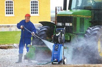 M. Sandner e.K. Motorgeräte, Waldershof | Motorgeräte, Automower, Akkugeräte Motorsägen, Trimmer, Freischneider Rasenmäher, Aufsitzmäher, Kommunalgeräte Spezialmäher, Balkenmäher Holzspalter, Geräte für Holzaufbereitung Schneefräsen, Schneeräumgeräte Heiz-, Trocknungs-, Reinigungsgeräte HD-Reiniger, Kalt- und Heisswasser Kehrmaschinen, Sauger, Laubsauger Quad, ATV