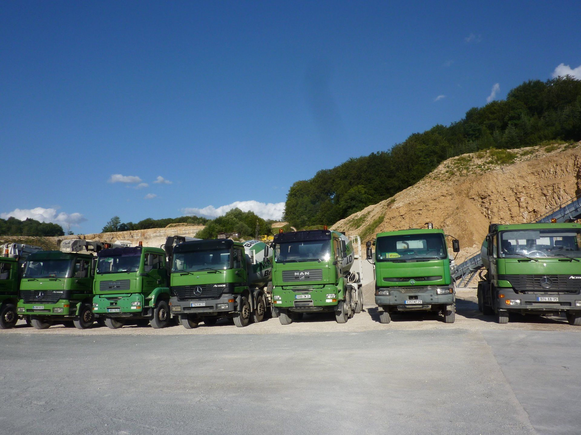 Flotte de camions malaxeurs
