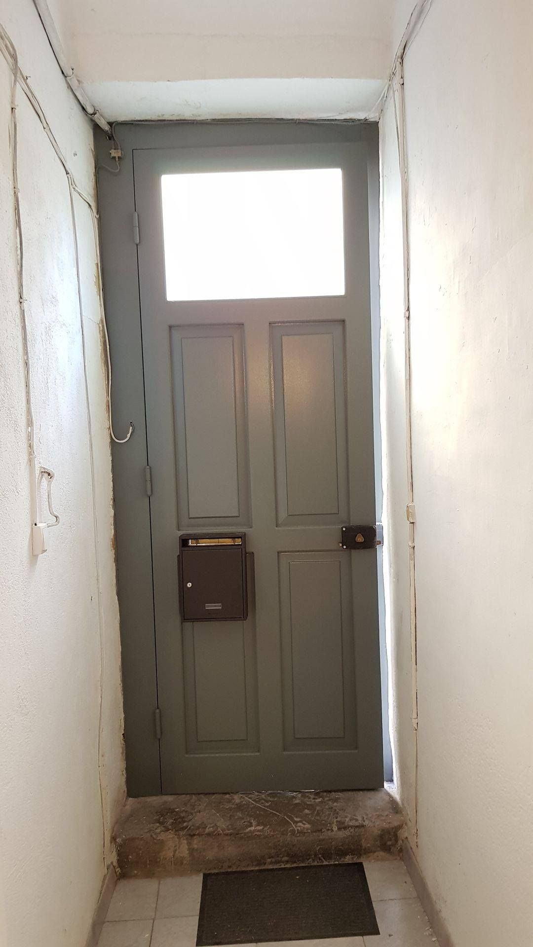 Restauration d'une porte d'entrée