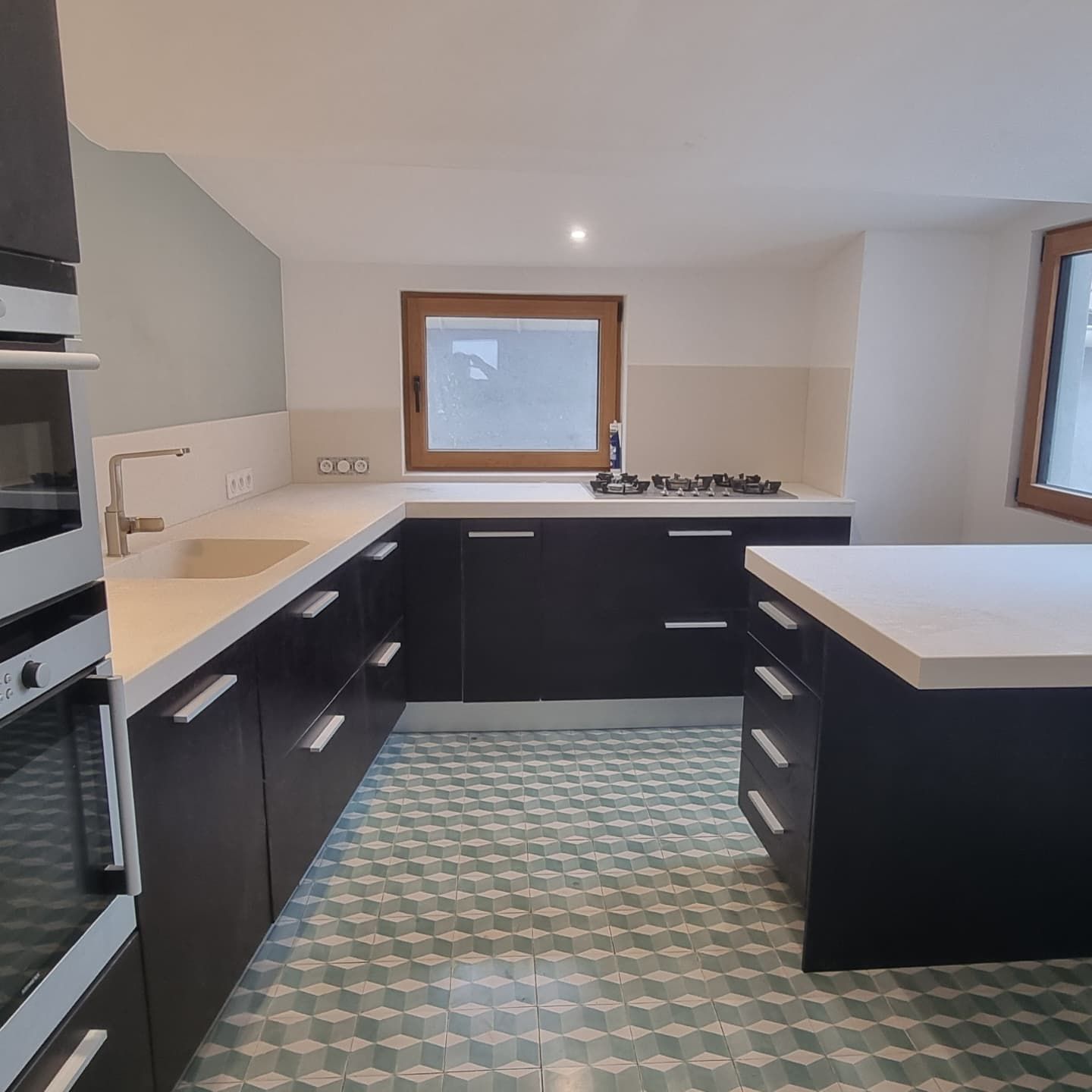 Cuisine en bois noire