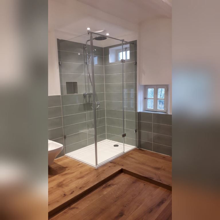 Dusche aus Glas, hergestellt von Glas-Bau-Kunst GBK Gesellschaft mit beschränkter Haftung