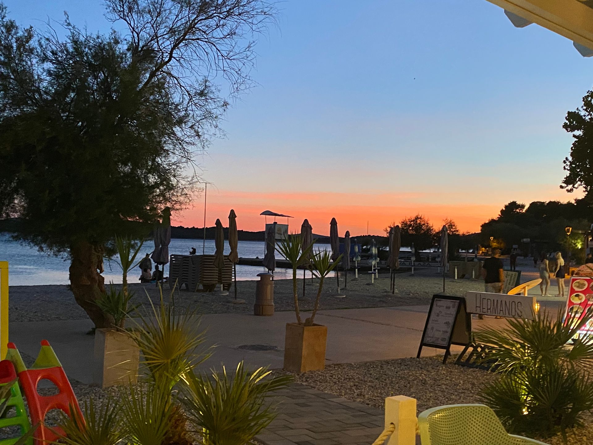 Plava Strand am Abend