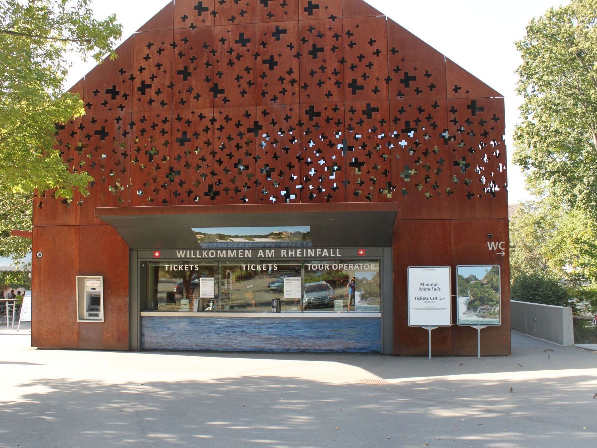 Schaufenster, Besucherzenntrum Schloss Laufen Rheinfall 4