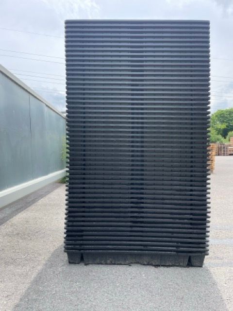 Kunststoff-Paletten, 1100x1100mm, Bel. ca. 1000 kg