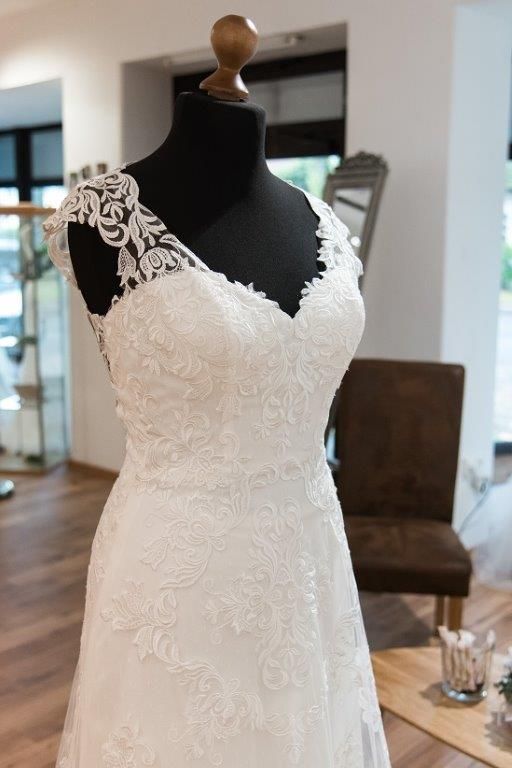 Brautmoden Schleppegrell Brautkleid