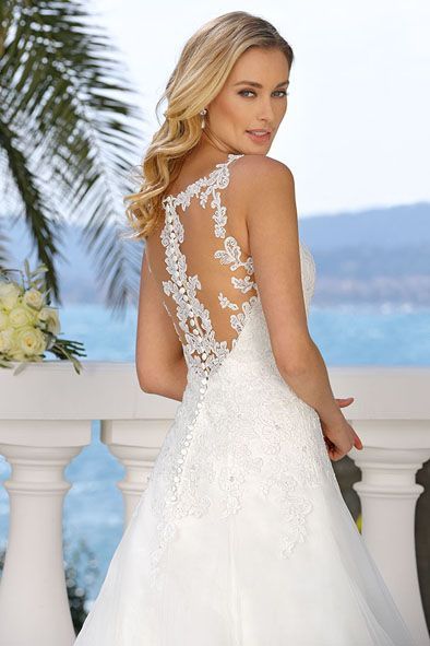 Brautmoden Schleppegrell Ladybird Brautkleid