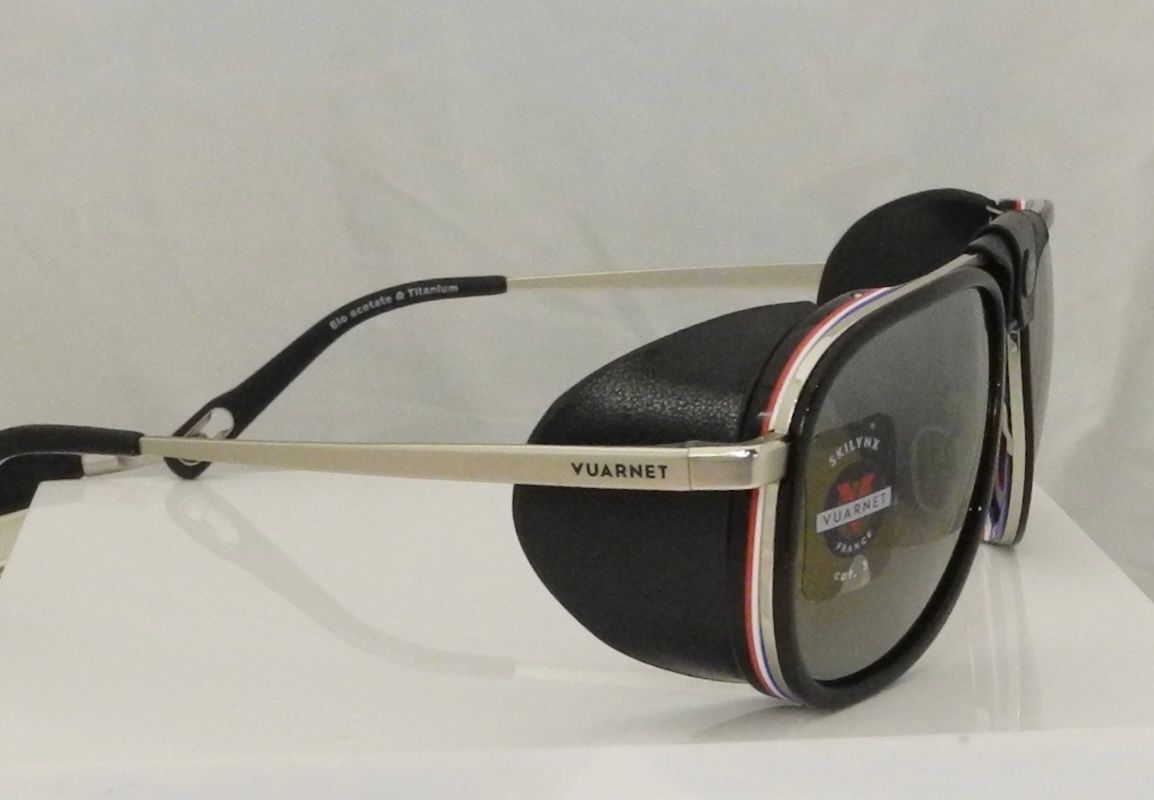 Glacier noir/blanc en bio acétate titanium verres skilynx