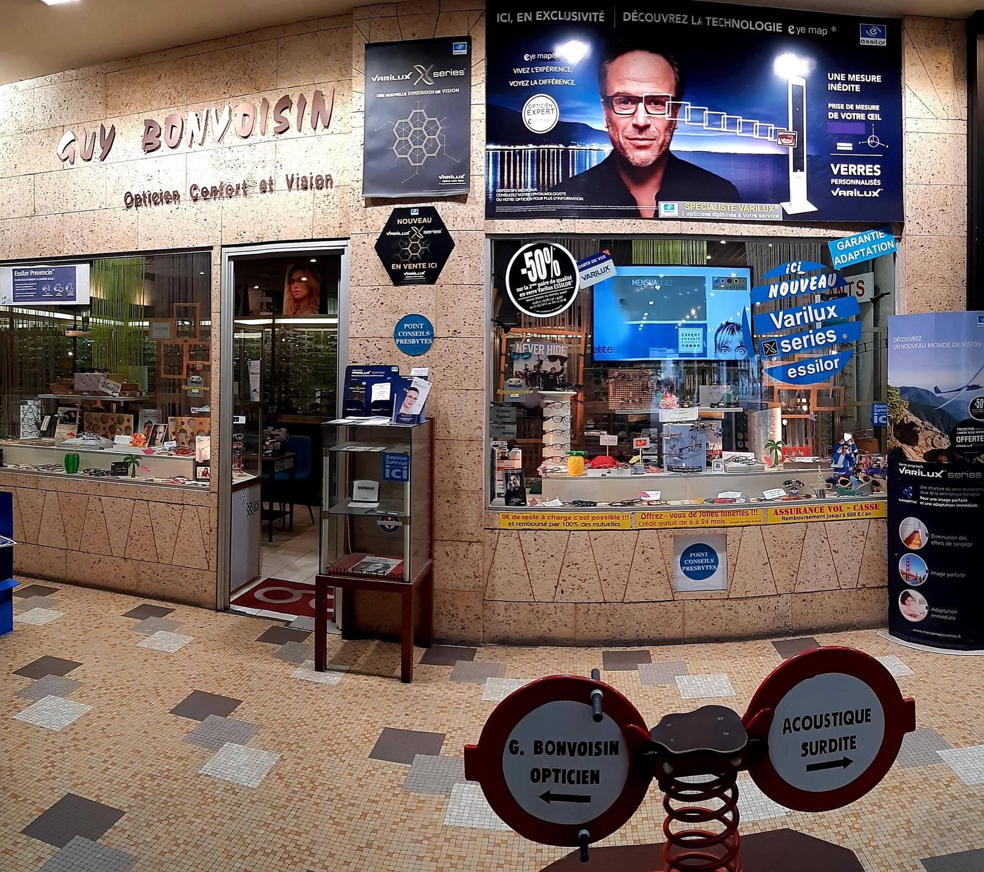 Vue sur une boutique de l'opticien Confort et Vision 