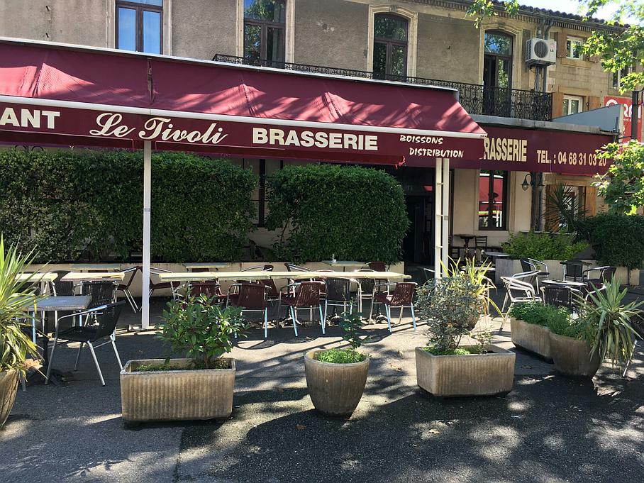 Brasserie avec terrasse Brasserie avec terrasse