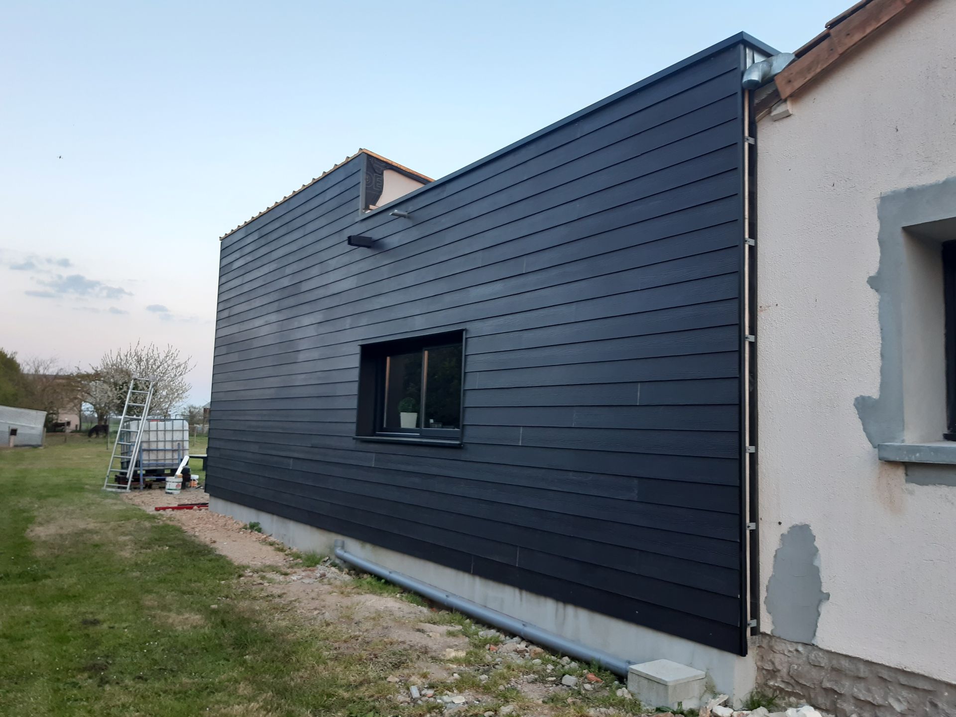 Bardage en bois et PVC