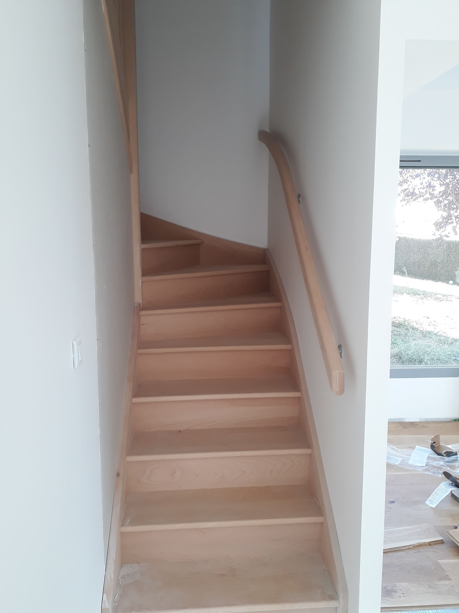 Escaliers en bois neufs