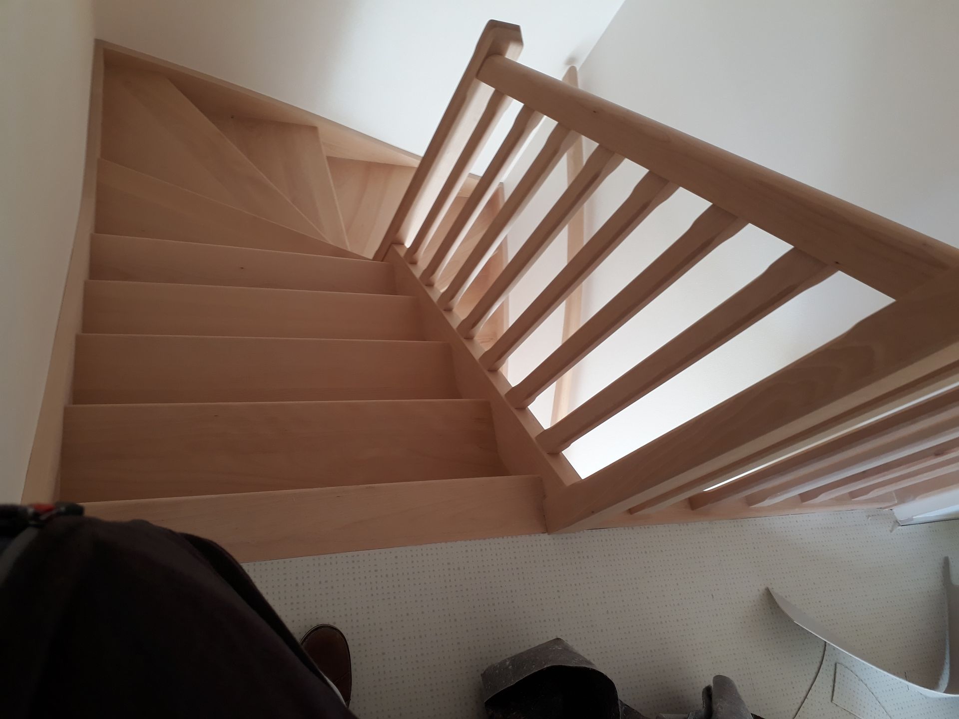 Esxcaliers en bois rénovés