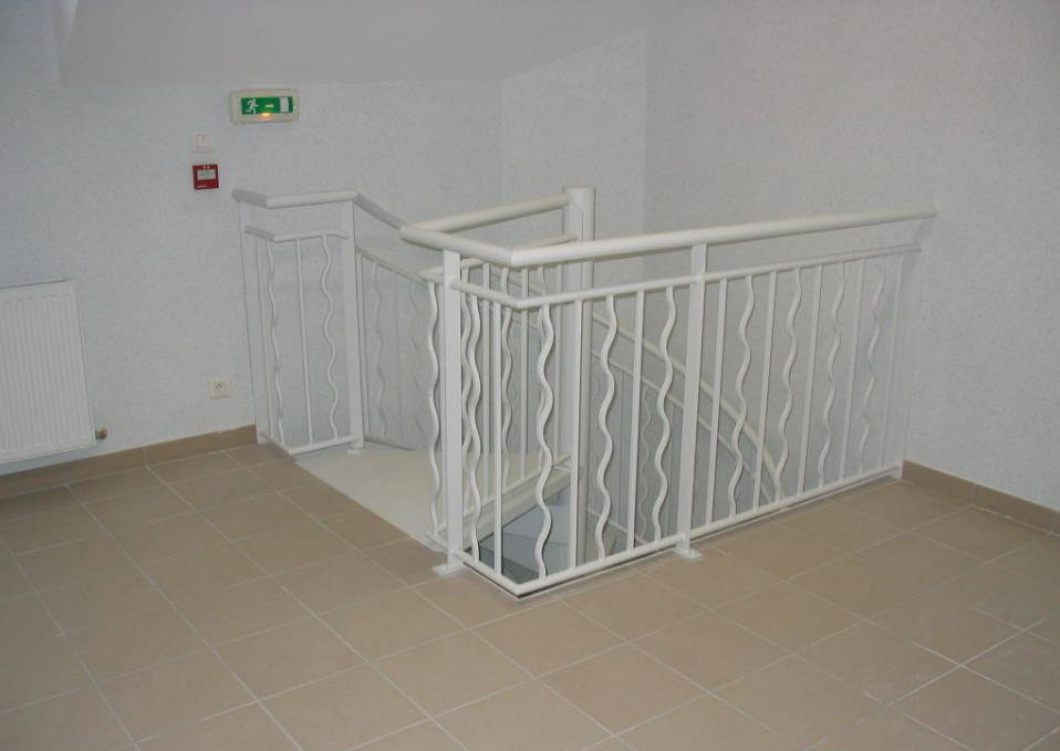 Garde-corps blanc sur mesure