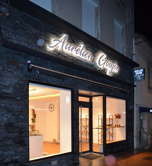 Enseigne lumineuse à Lyon et Saint-Etienne