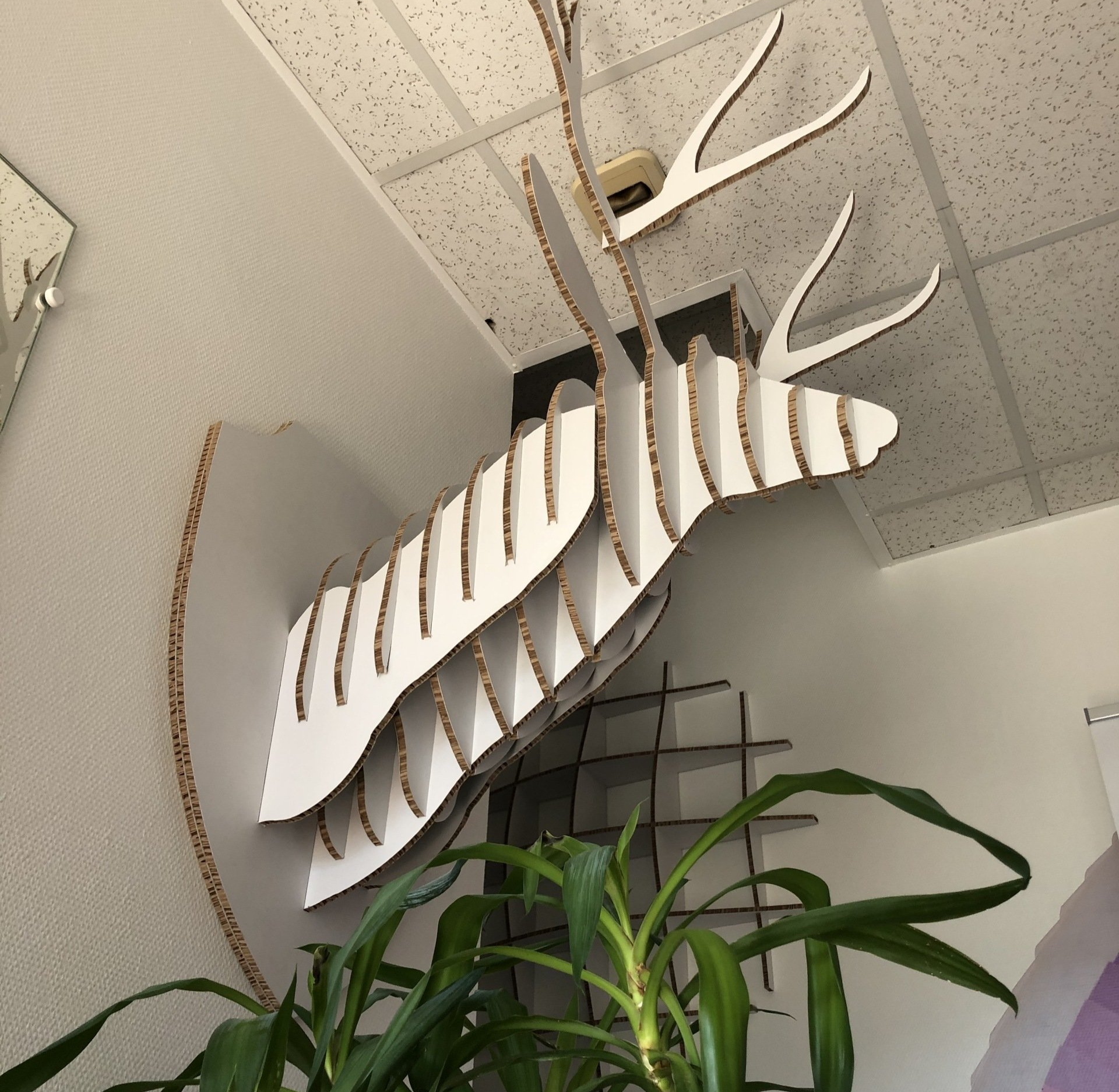 Objet déco en carton chez Séripro Loire