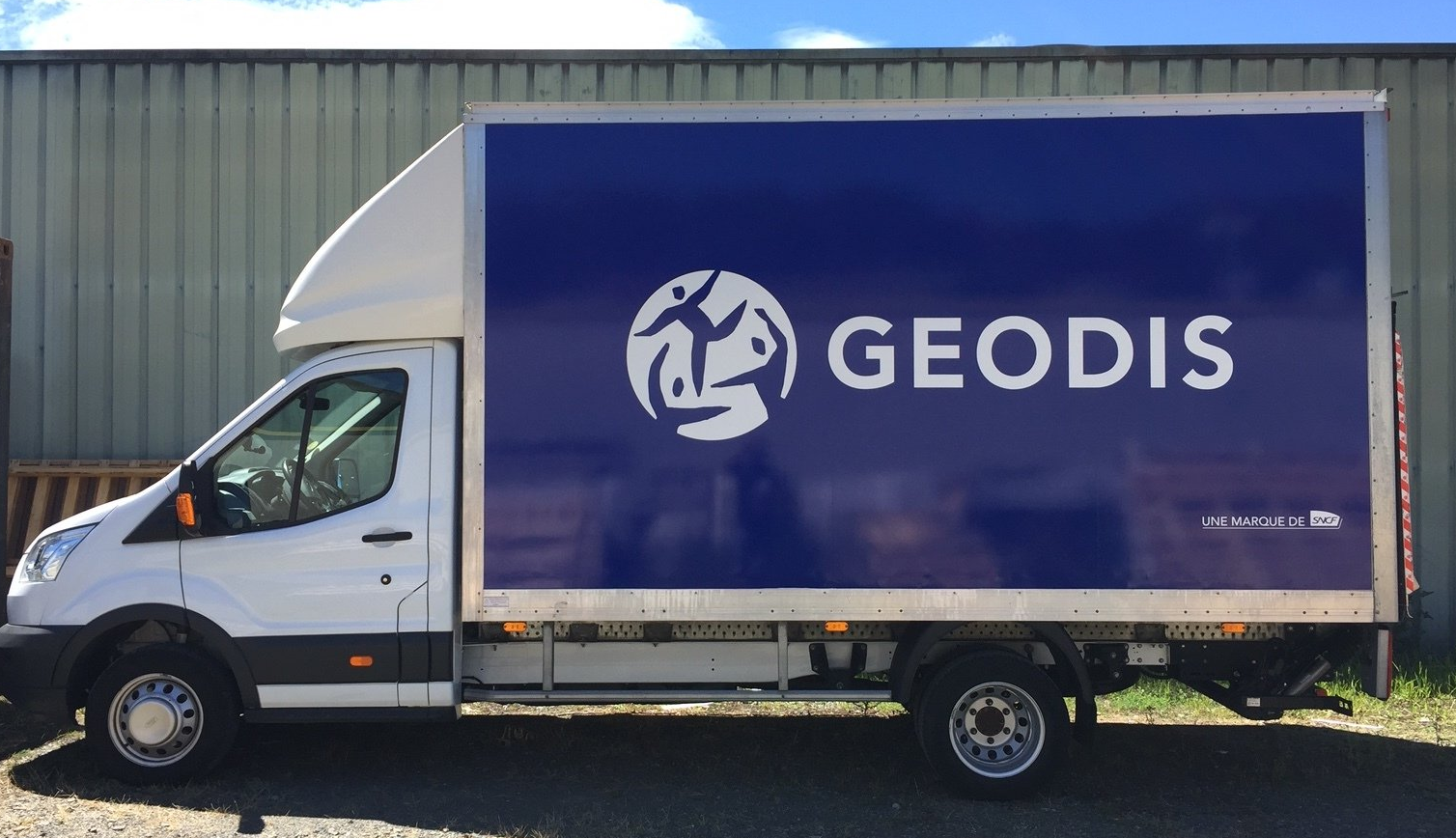 Adhésif pour véhicule. Flocage, marquage publicitaire chez Séripro Loire