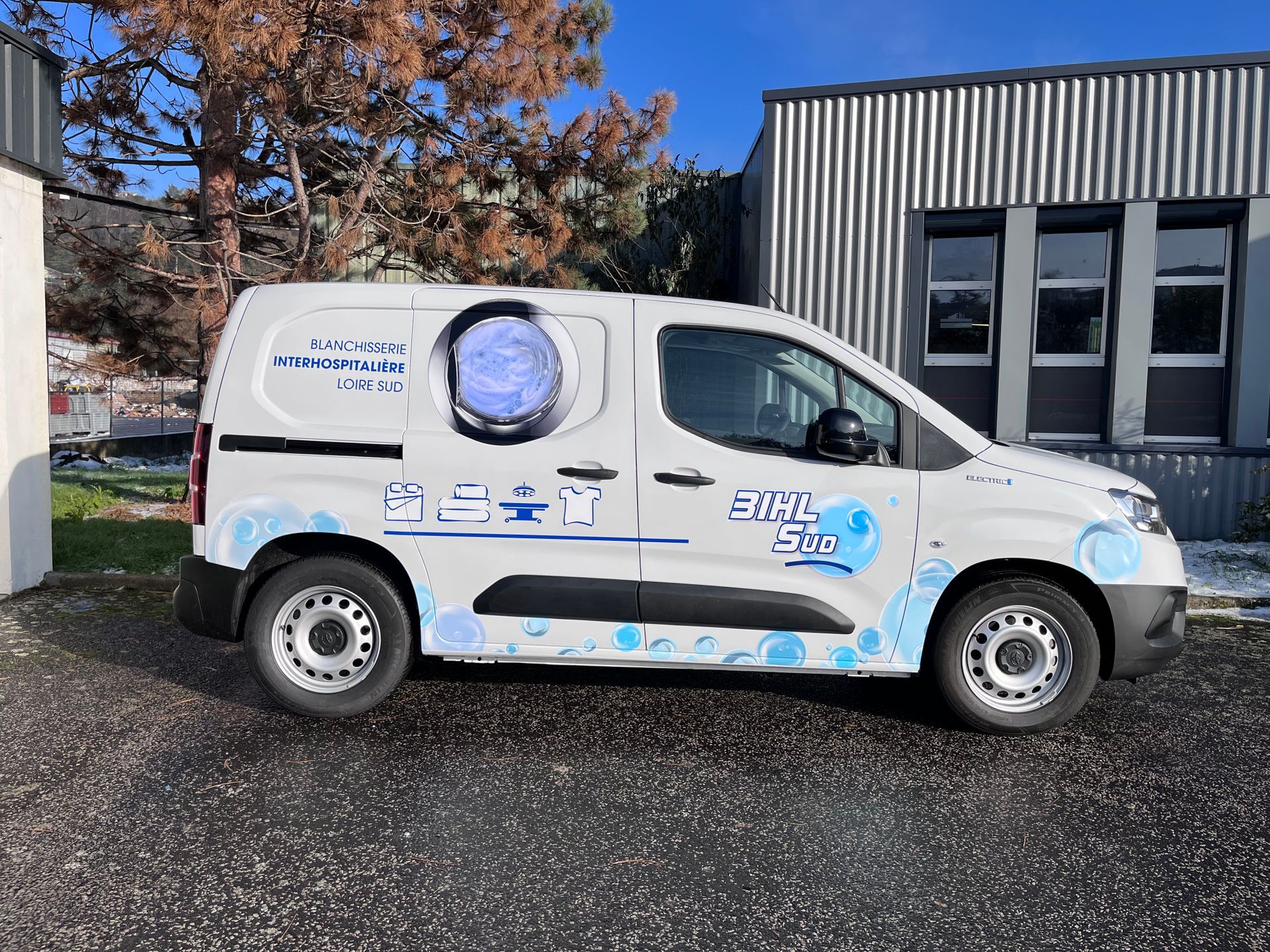 Flocage adhésif sur véhicule de tout type