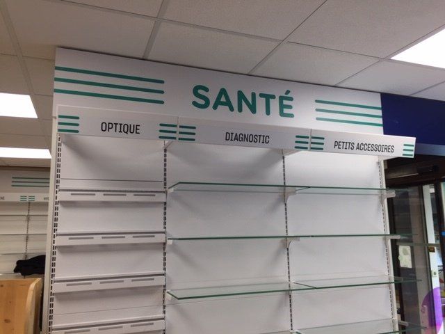 Présentoirs magnétiques pour rayonnages métalliques