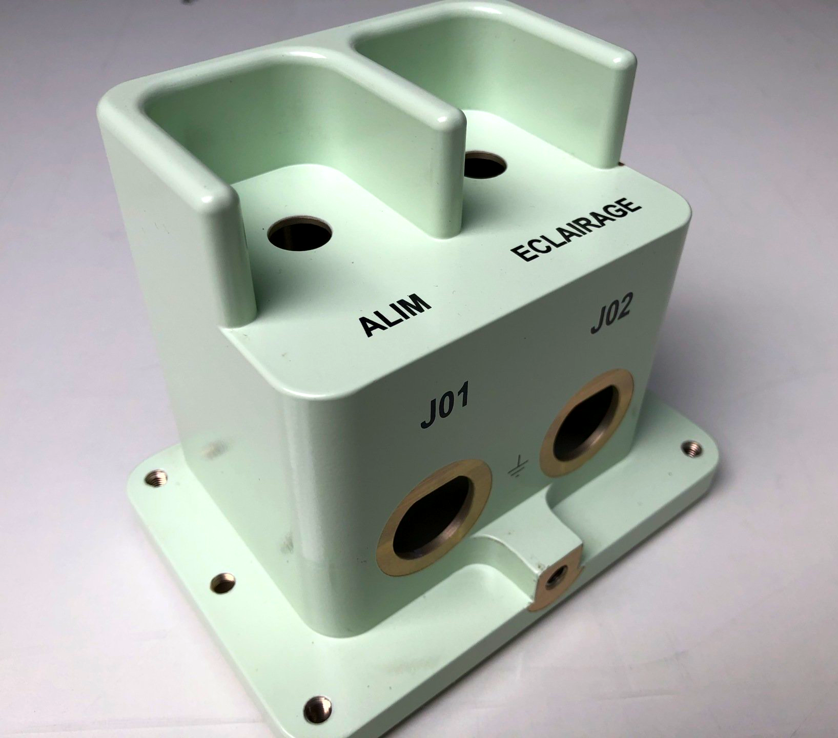 Sérigraphie sur pièce en volume complexe. Marquage industriel dans la Loire et le Rhône.