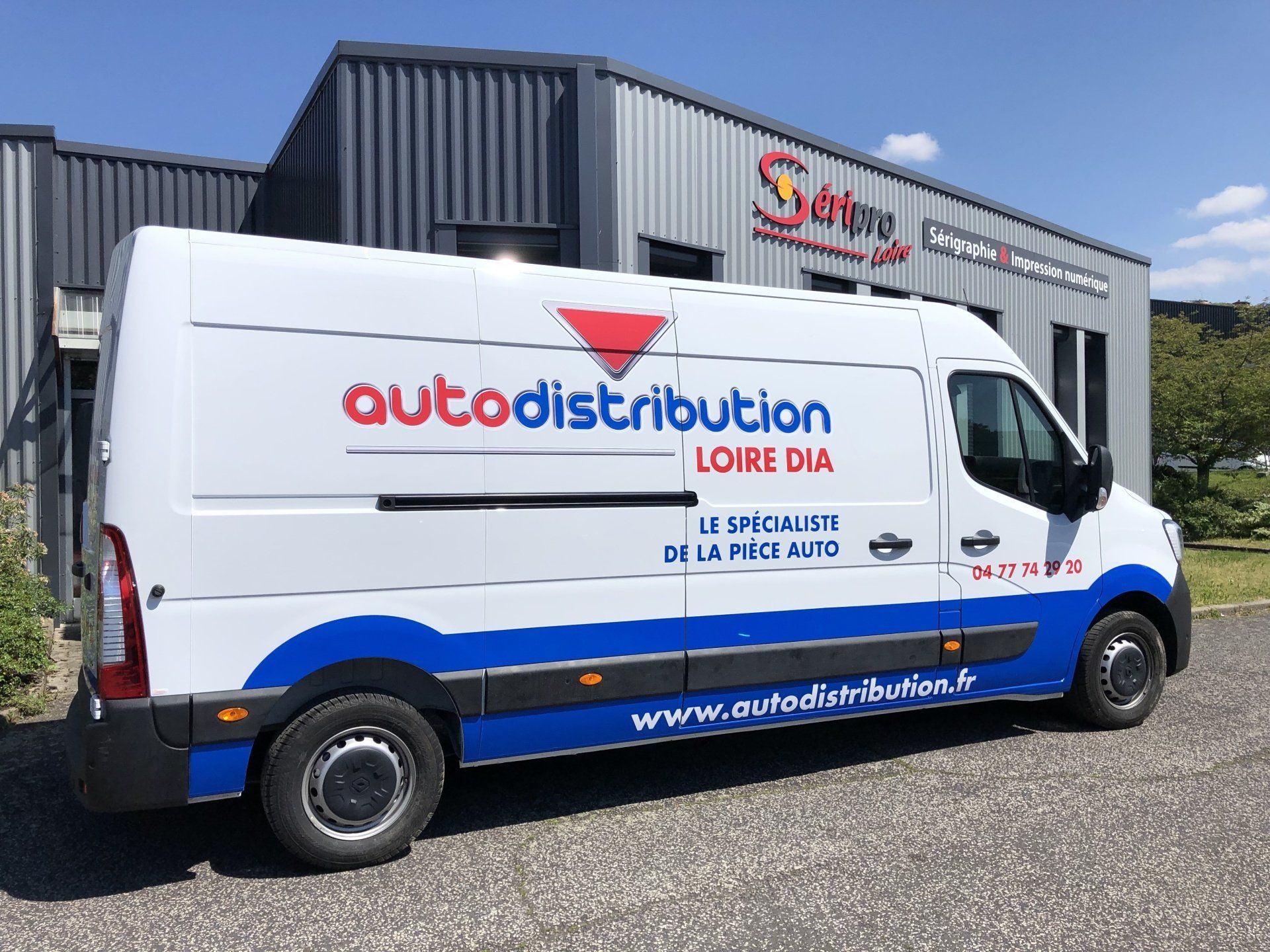 Adhésivage véhicule utilitaire