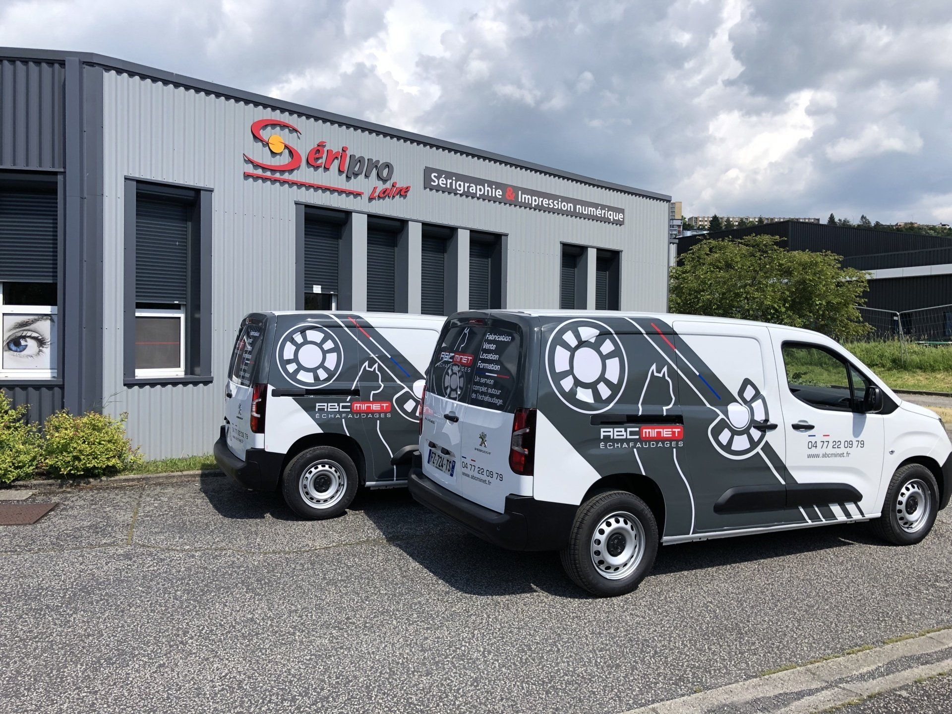 Covering adhésif tout type de véhicule sur Saint-Étienne et Lyon