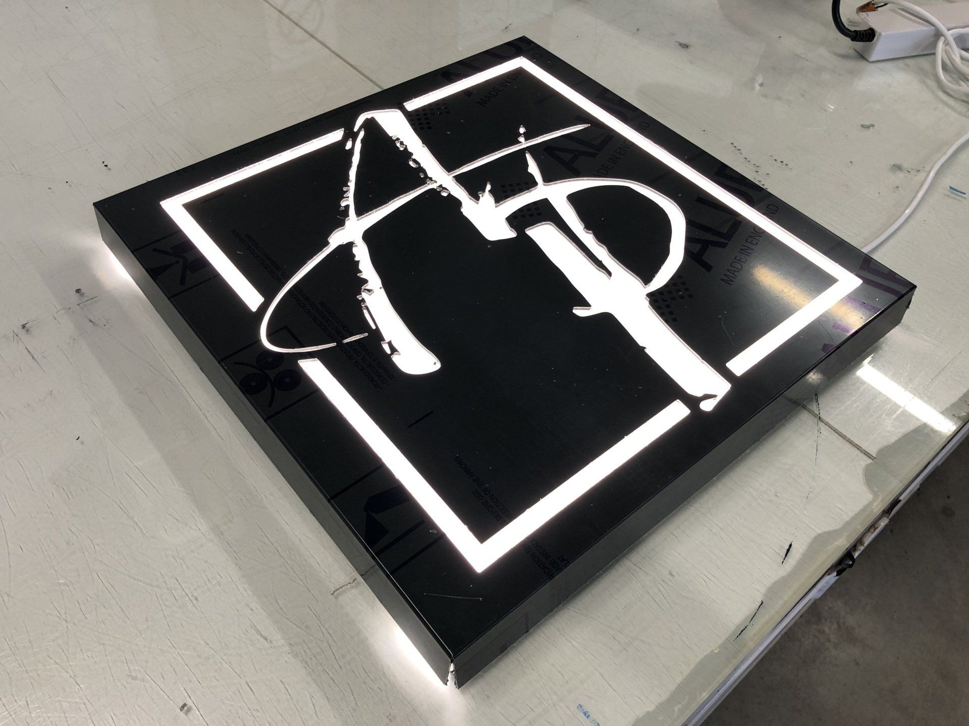 Décor mural en aluminium Séripro Design