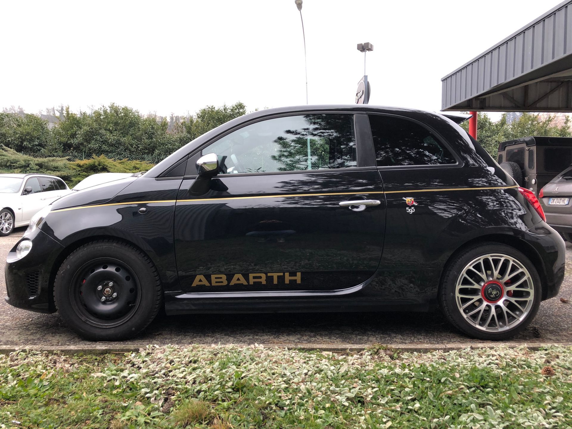 Flocage d'origine véhicule de sport 