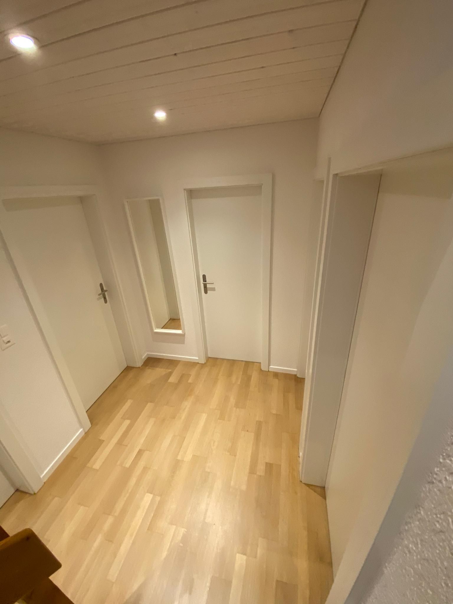 Bodenbeläge - Die Reparaturprofis GmbH - Birrhard