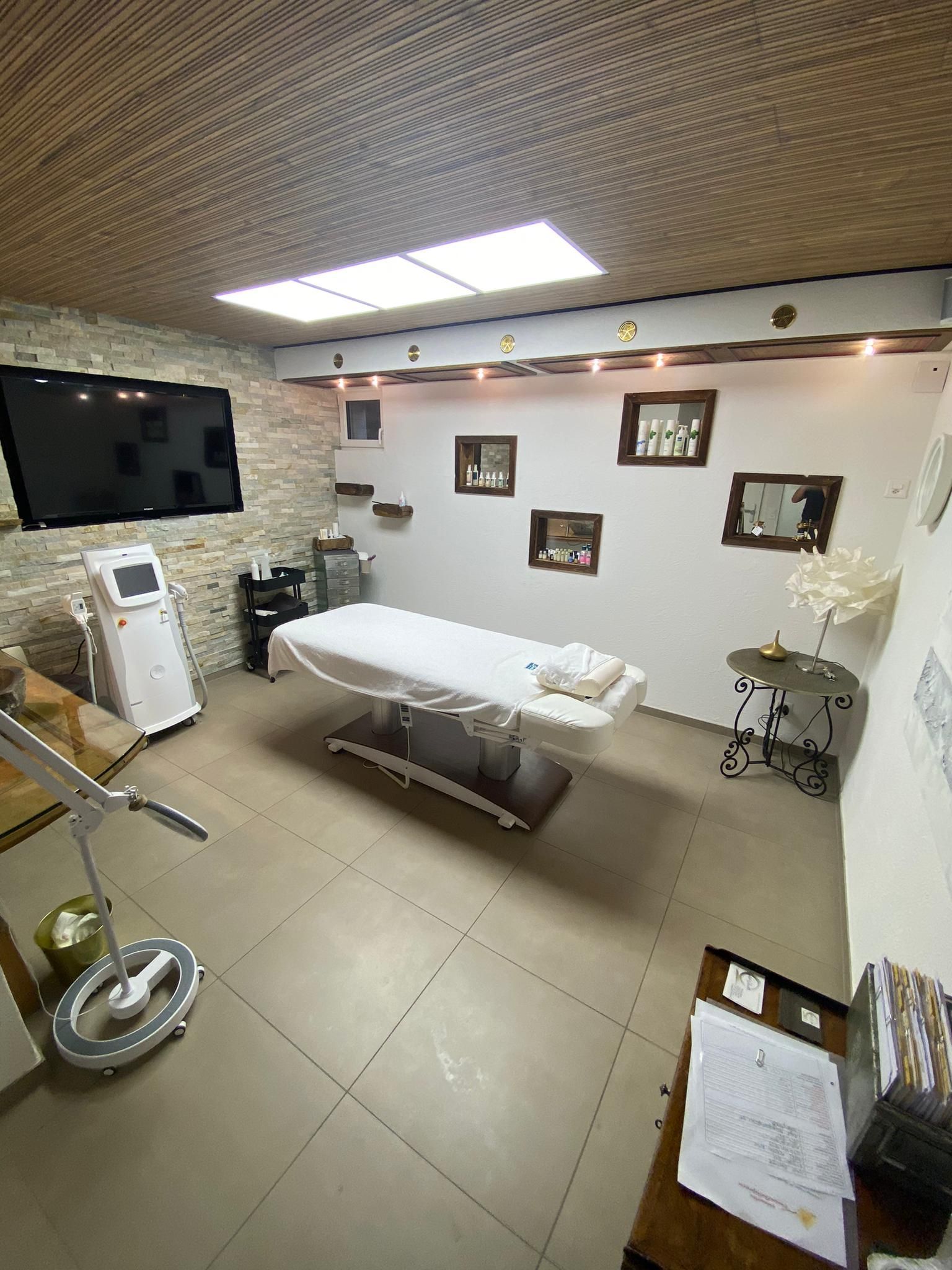 Wandbeläge - Die Reparaturprofis GmbH - Birrhard