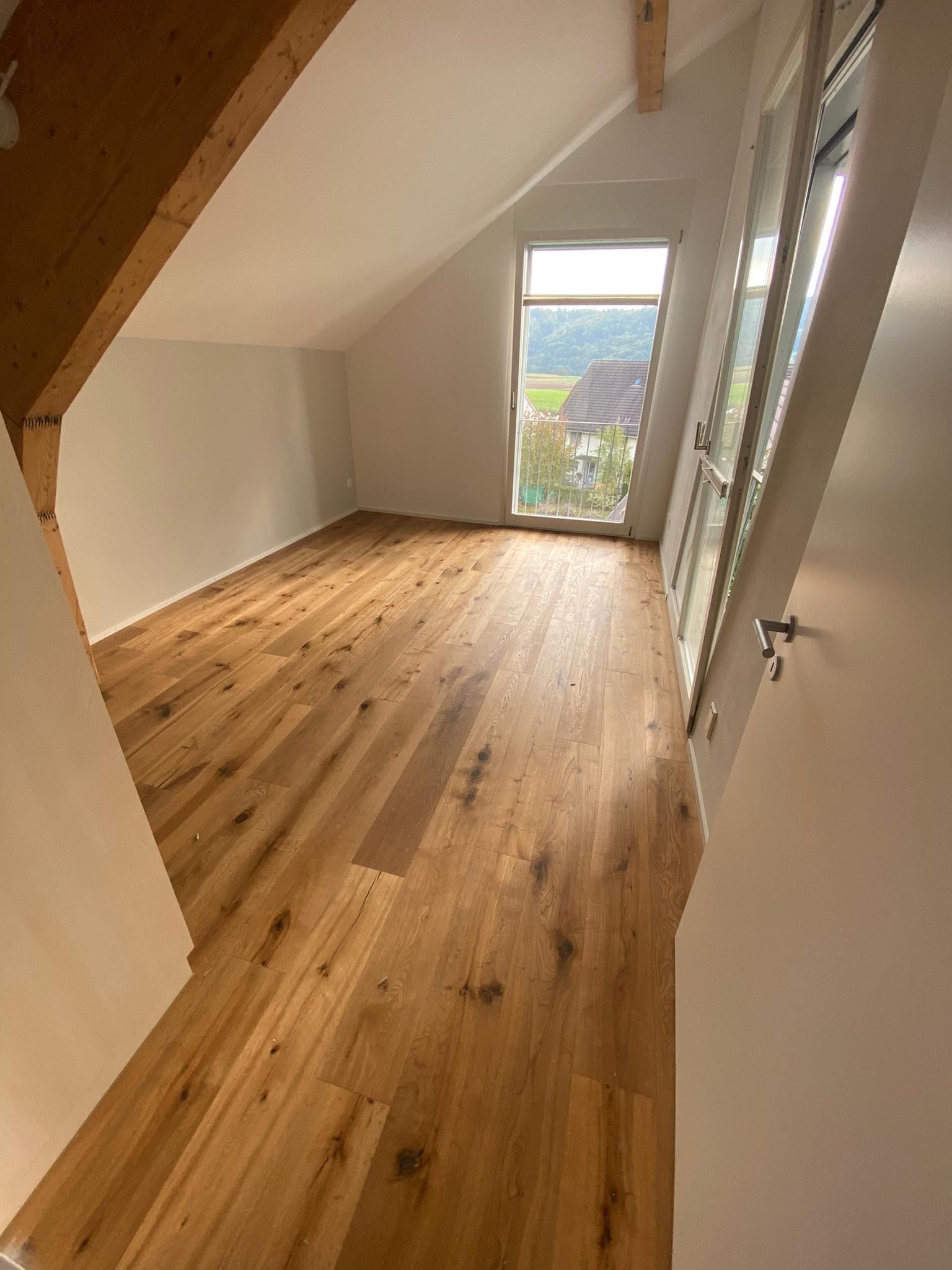 Bodenbeläge - Die Reparaturprofis GmbH - Birrhard