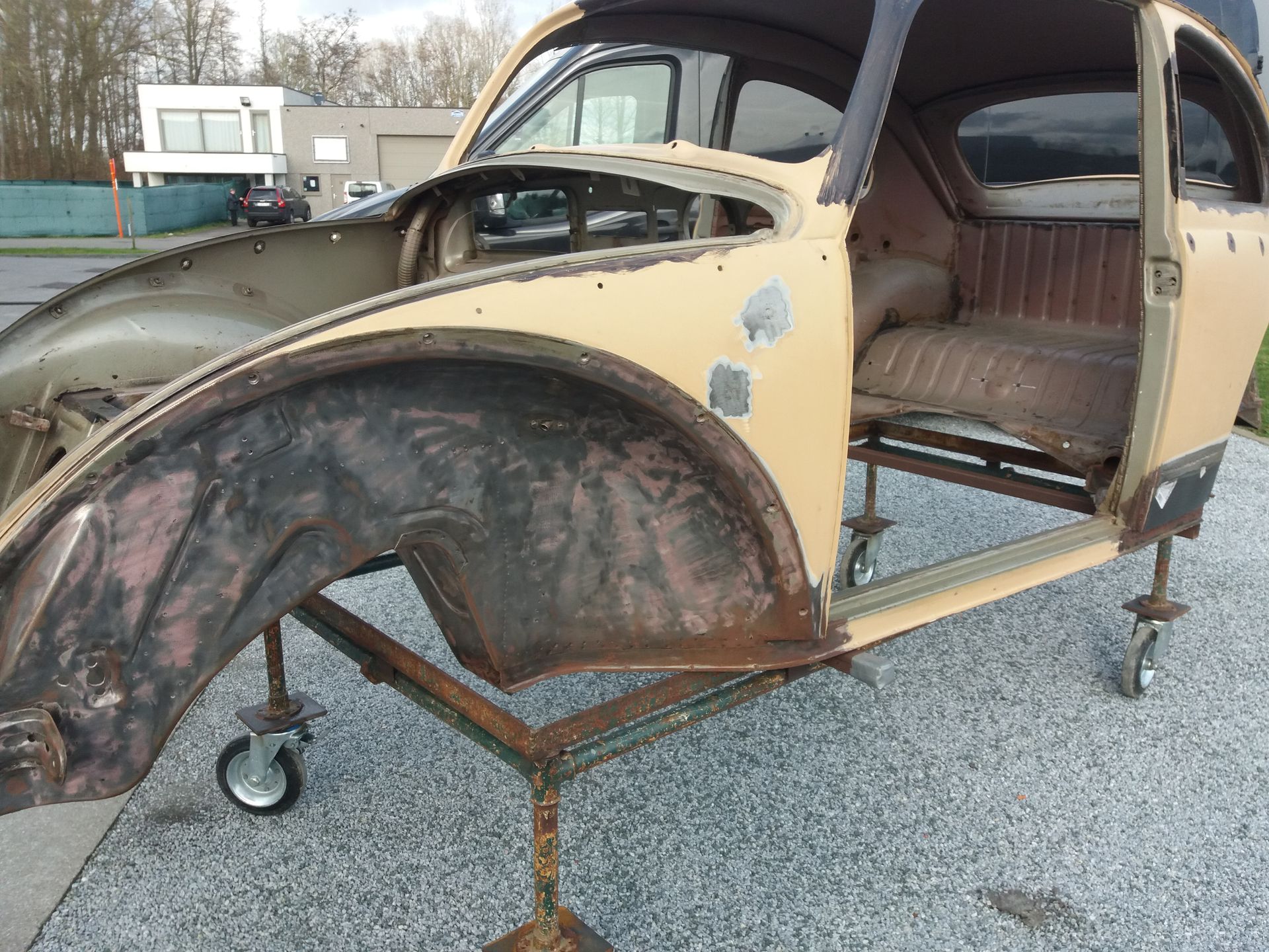 zandstralen auto, luchtgommen auto