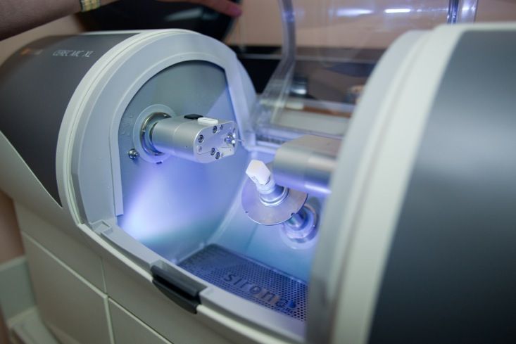 Cere - Zahnärztecenter Harry Frey