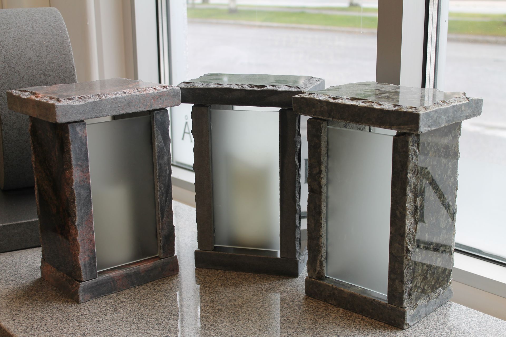 Vaasan Hautakivi & Kaiverrus