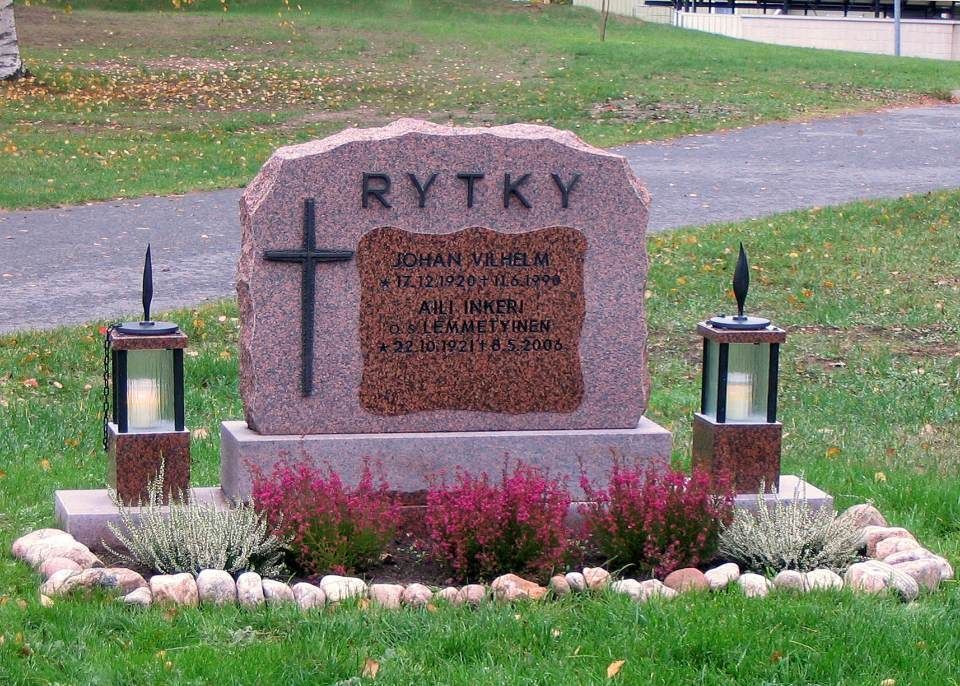 Vaasan Hautakivi & Kaiverrus