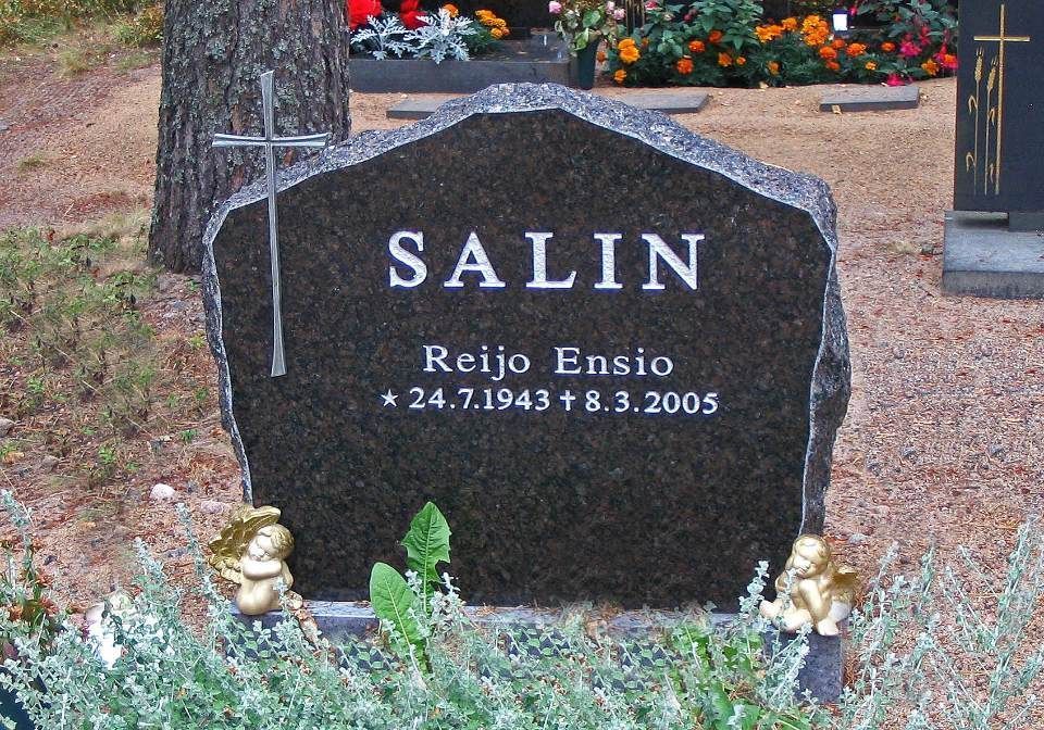 Vaasan Hautakivi & Kaiverrus