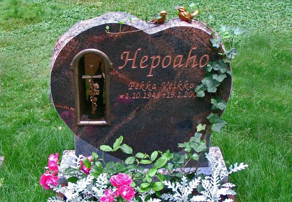 Vaasan Hautakivi & Kaiverrus