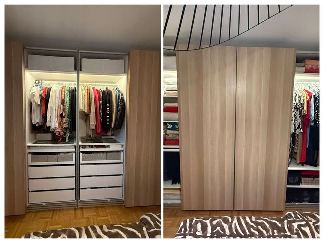 Un placard intégré avec des vêtements suspendus ouverts et des tiroirs, puis des portes fermées en bois dans la même pièce.