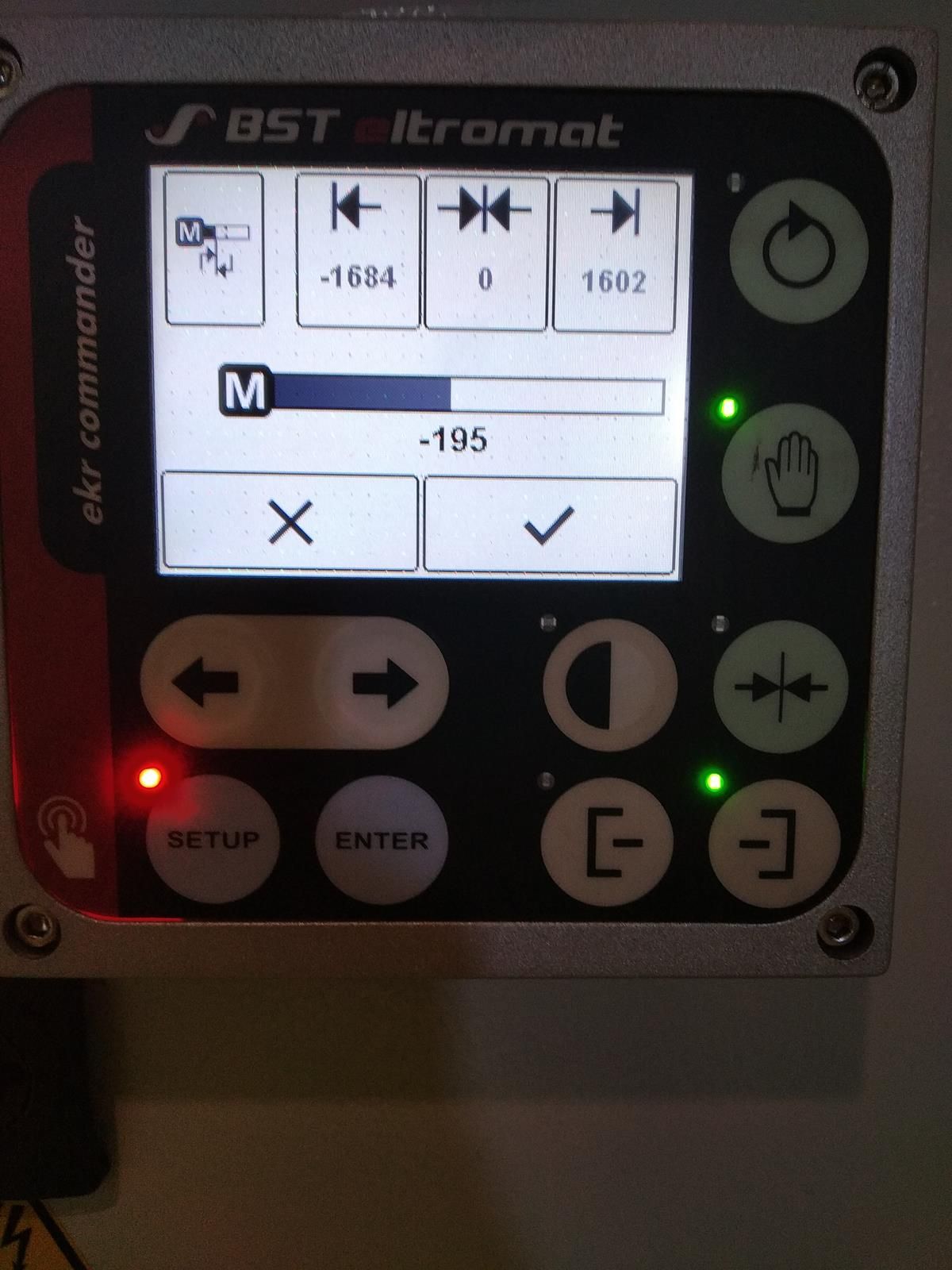 Un dispositivo bst ultramot muestra una pantalla de configuración