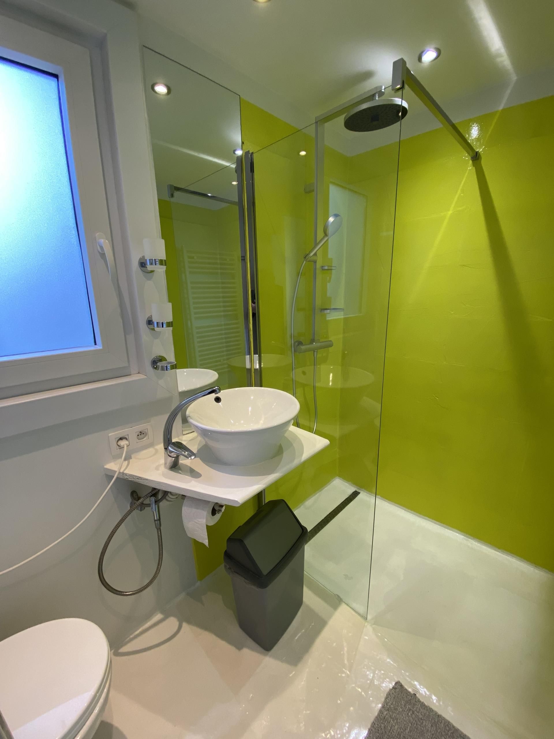 douche-3-grootst.jpg
