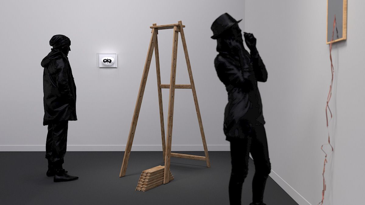 Dos siluetas negras en una galería de arte, contemplando obras de arte. También hay una escalera de madera