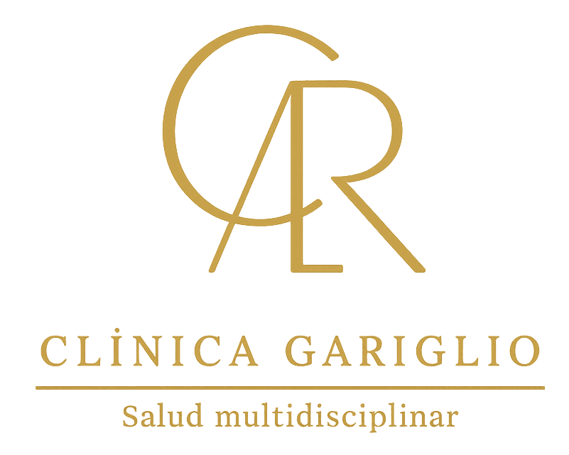 Logotipo de Clínica Gariglio: monograma “CR” con texto dorado, “CLÍNICA GARIGLIO” y “Salud Multidisciplinaria” debajo.