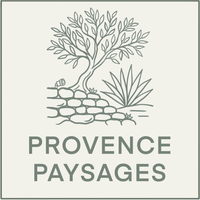 Logo pour « Paysages de Provence » représentant un dessin au trait d'un olivier sur un muret en pierre, à côté d'un agave.