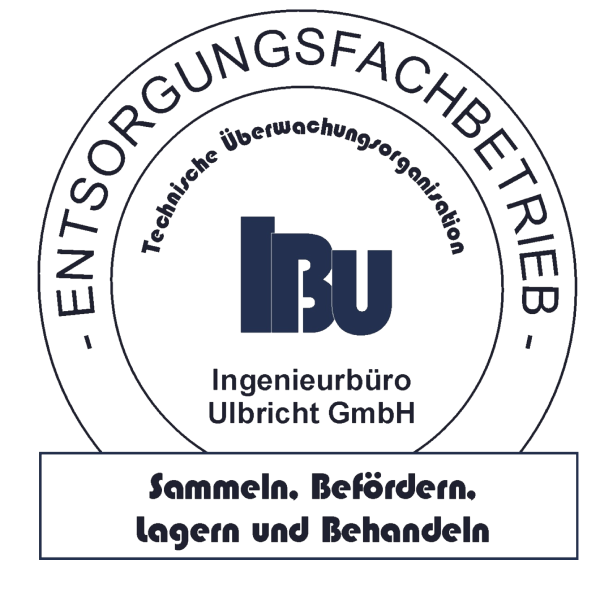 Vier Fotos von kleinen elektronischen Bauteilen, Drähten und kreisförmigen Komponenten, die auf einer dunklen Oberfläche ausgelegt sind.