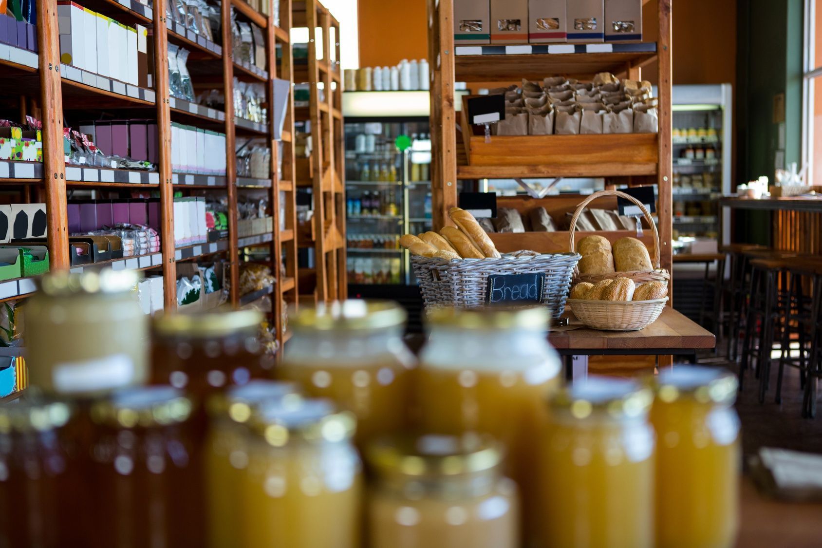 Negozio prodotti - Panetteria Pasticceria Ostello Alpina