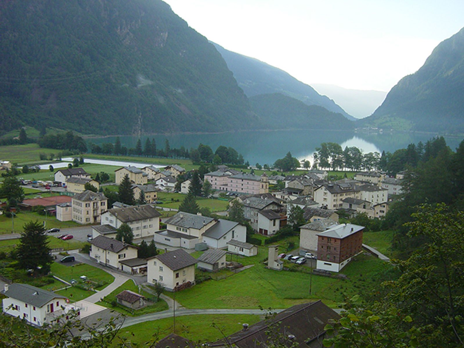 Lago Prese - Panetteria Pasticceria Ostello Alpina
