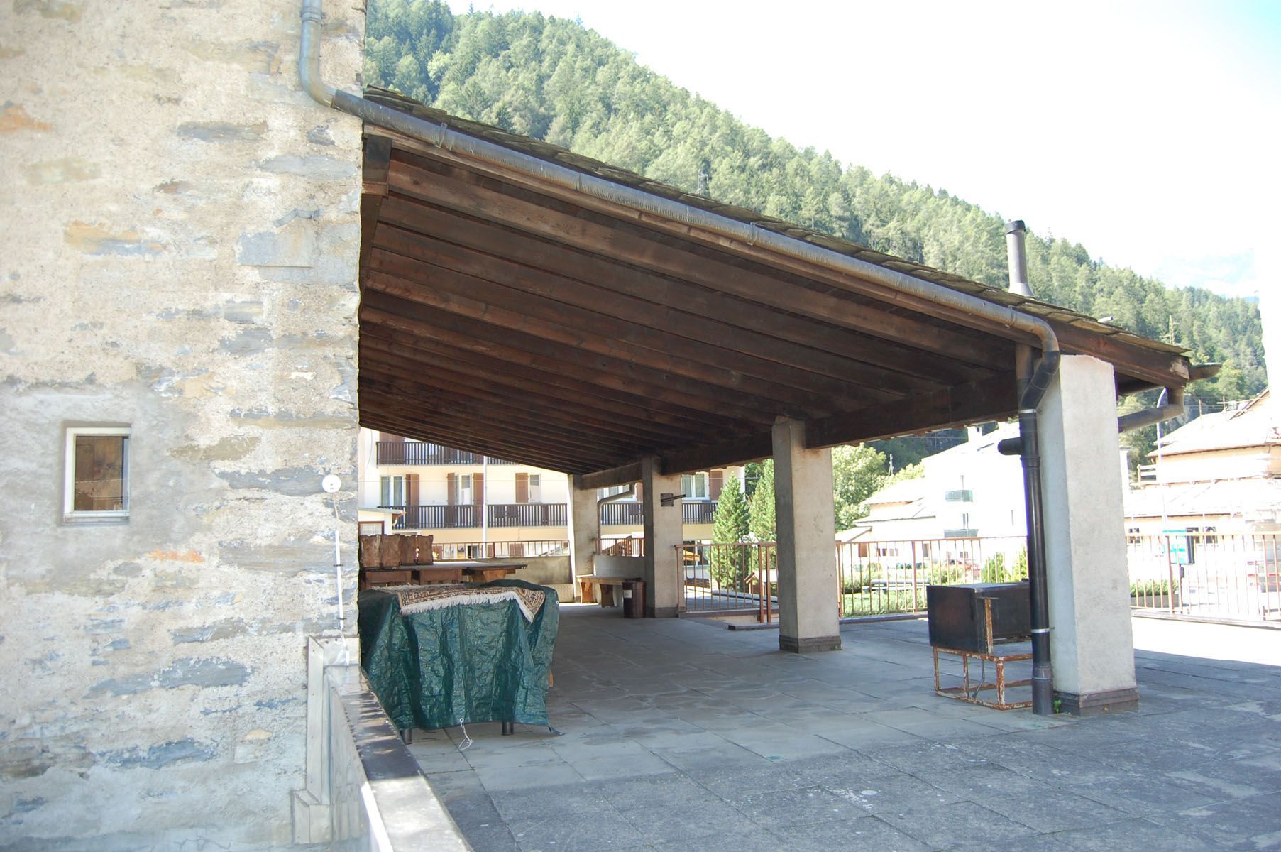 Esterno con tetto - Panetteria Pasticceria Ostello Alpina