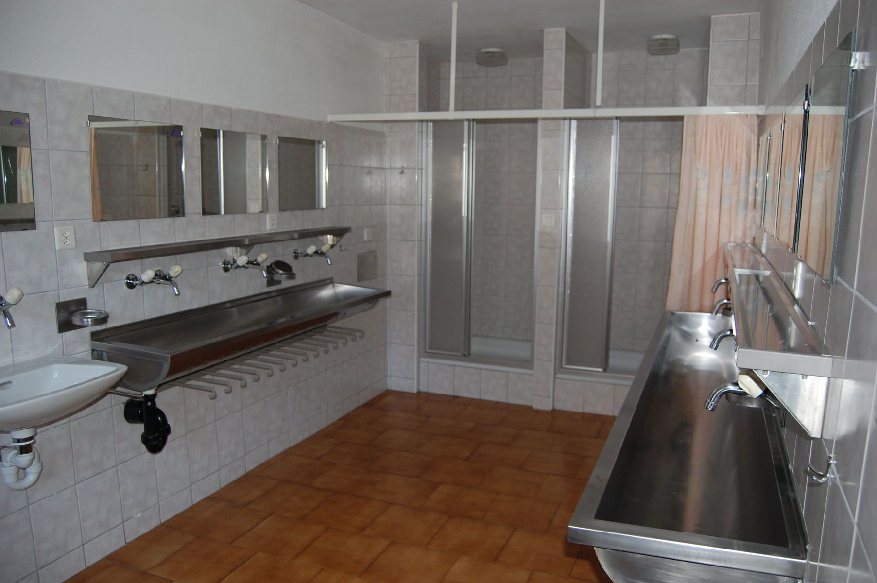 Bagni - Panetteria Pasticceria Ostello Alpina